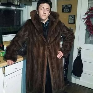 Meet your Posher, Jake